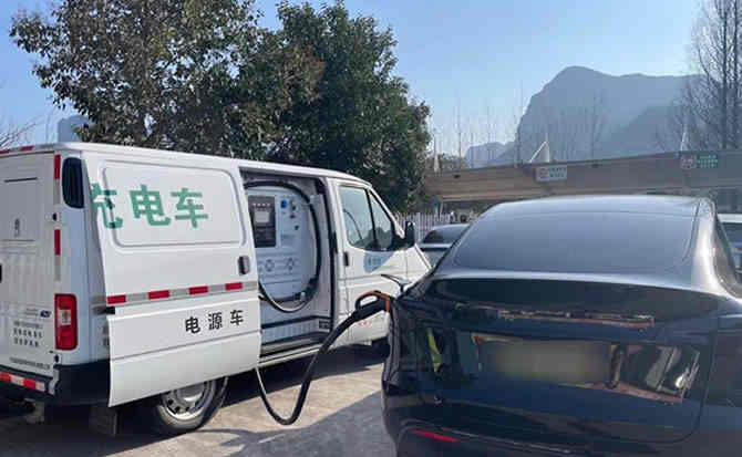 绥德汽车搭电